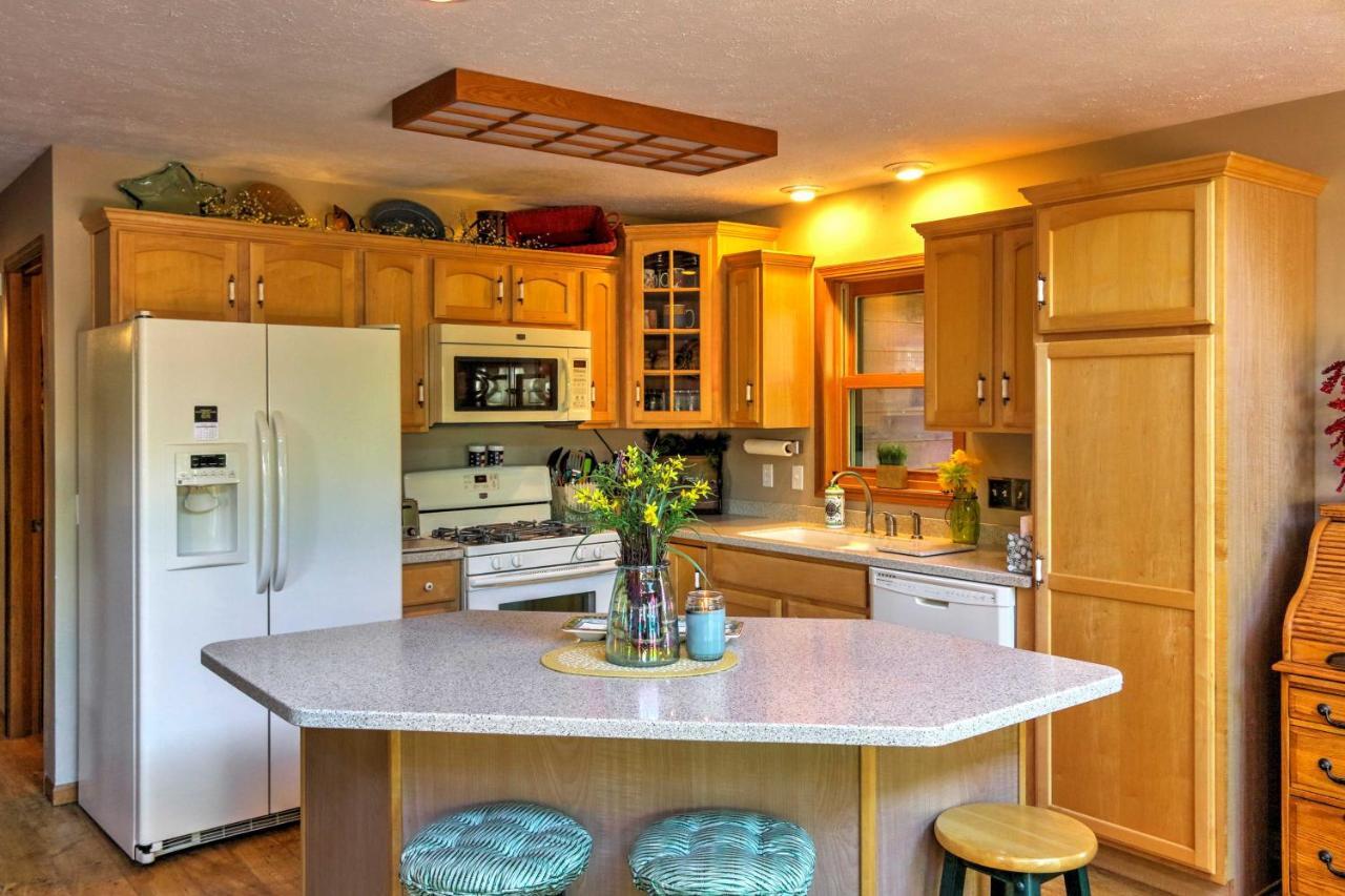 Roomy House On 2 Acres - 2 Mi To Egg Harbor Beach! Exteriör bild